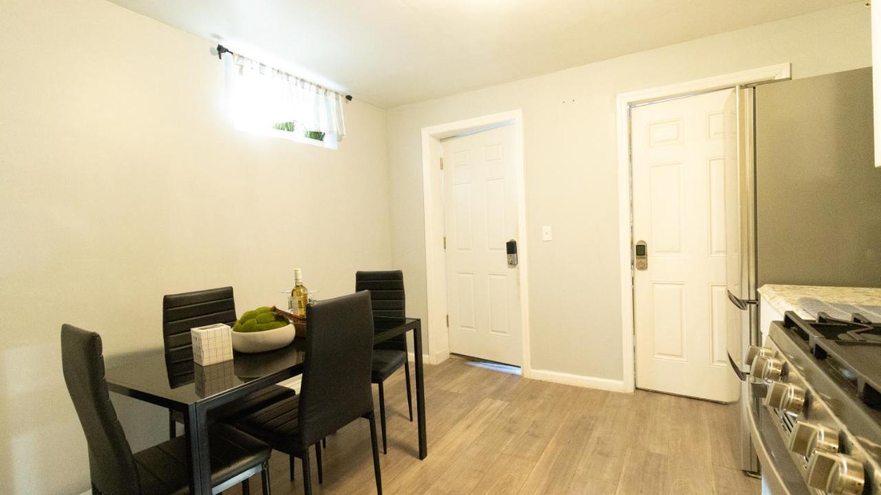 Cozy Shack 1 Bedroom Studio With Sofa And Full Kitchen In Elmhurst Ny New York Dış mekan fotoğraf