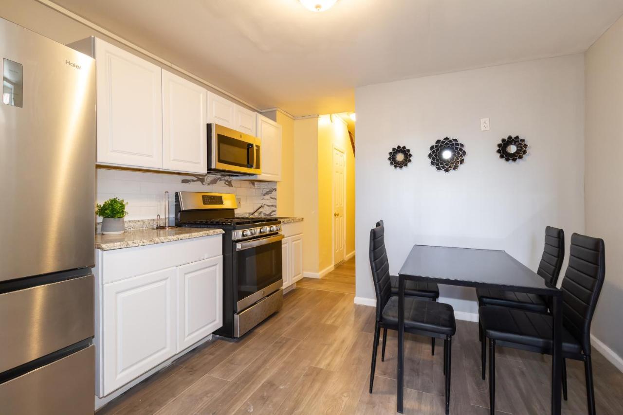 Cozy Shack 1 Bedroom Studio With Sofa And Full Kitchen In Elmhurst Ny New York Dış mekan fotoğraf